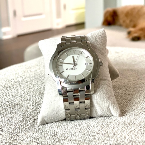 Gucci Men’s Stainless Steel Watch (used) - Picture 2 of 5